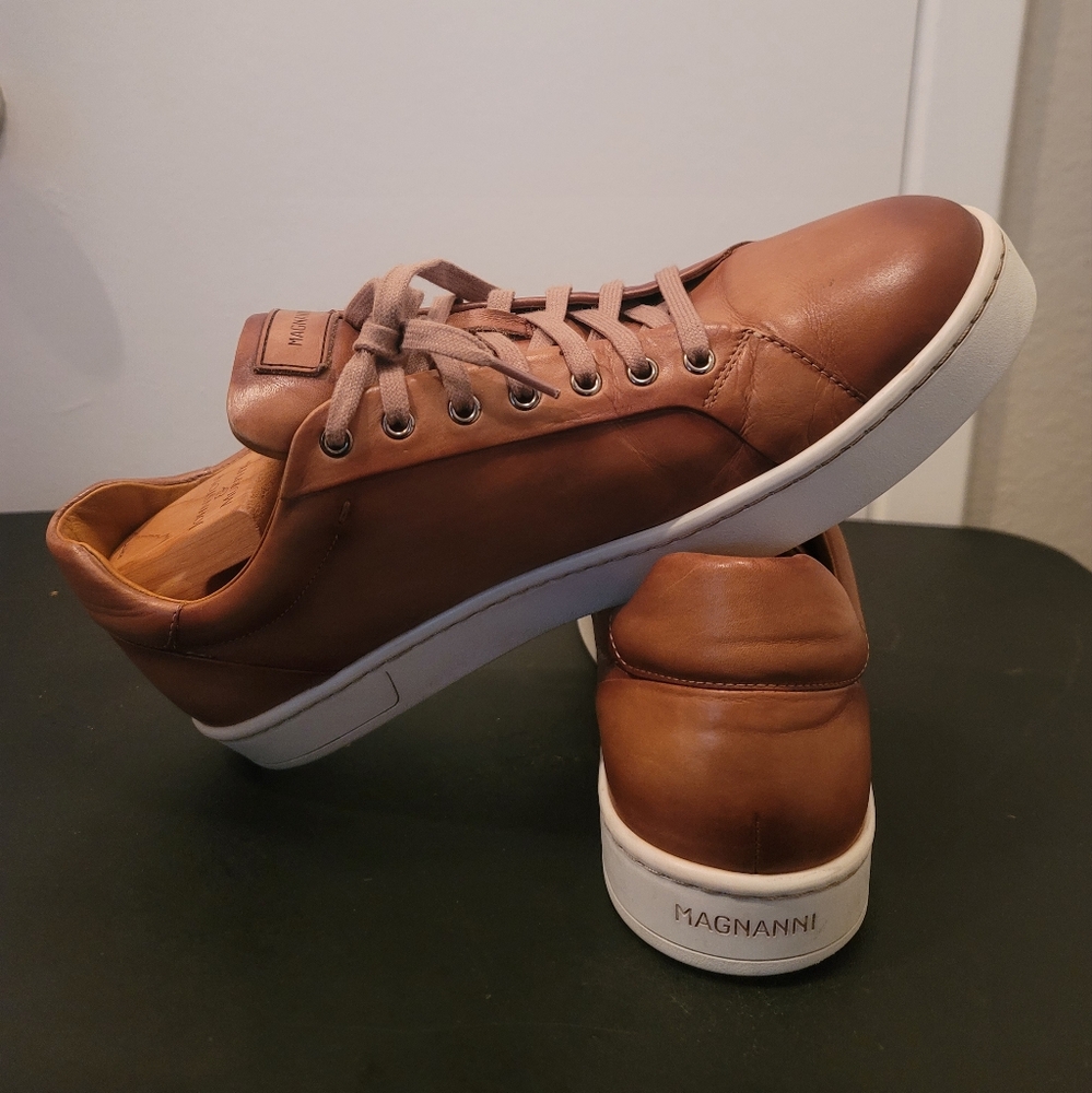 Magnanni size 12 color Taupe